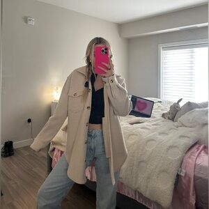 Aritzia Gana Jacket